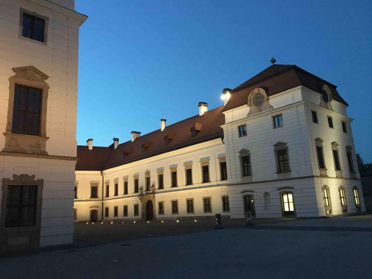 Arkadia Apartman Pápa 外观 照片